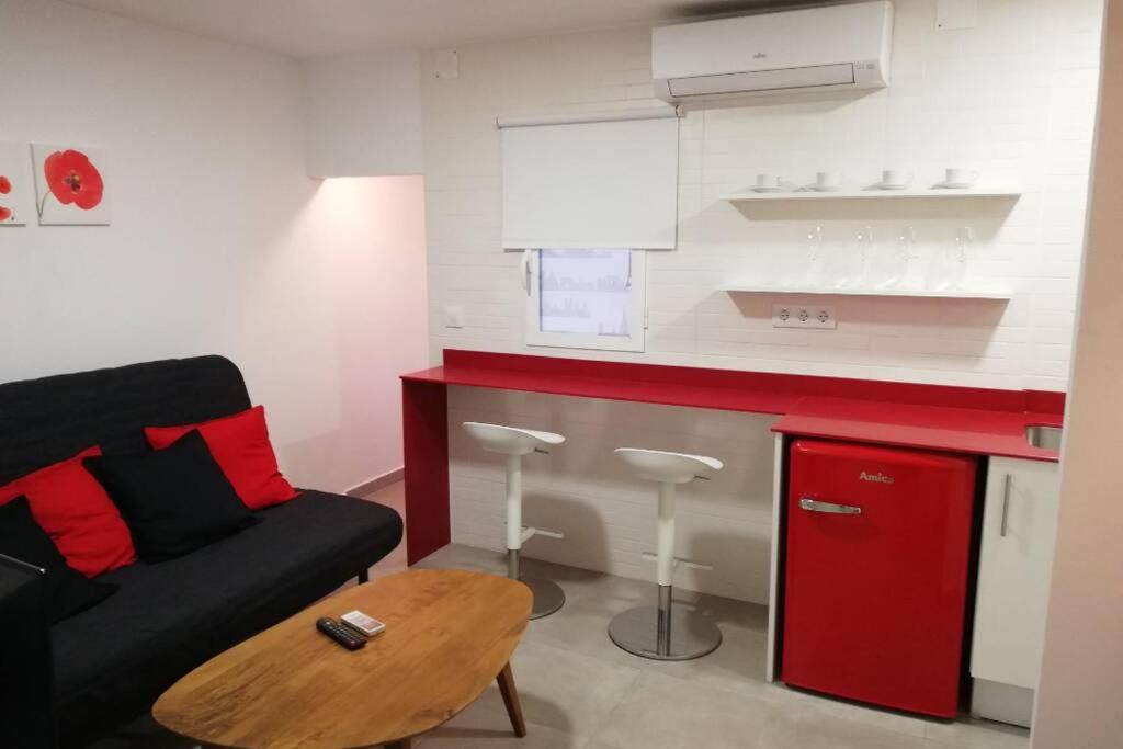埃斯普卢加·德·隆布雷格M1 Cool Loft 1 Min Walk To Metro 15 Min Center By Metro公寓 外观 照片